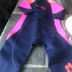 Girls wetsuit age 10/11