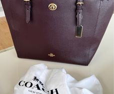 Coach bag burgundy