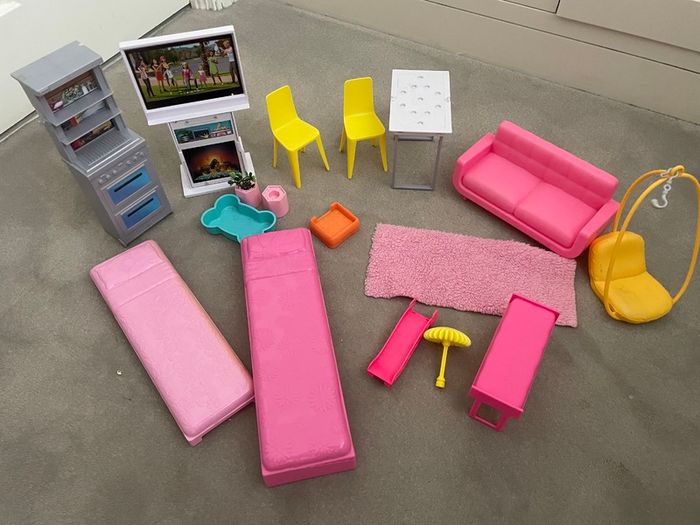Barbie dream house