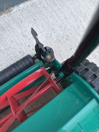 Bosch Push Grass Cutter