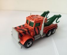 1981 Matchbox Peterbilt Double Boom Tow Truck