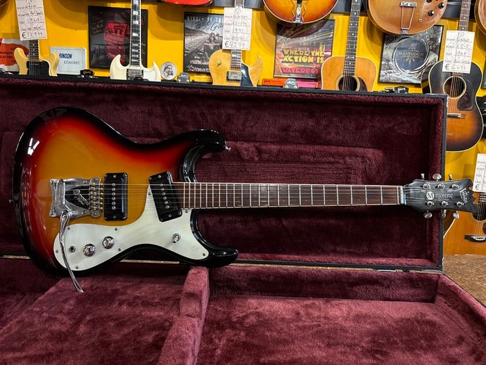 Mosrite Ventures Model Super Custom '65 Sunburst