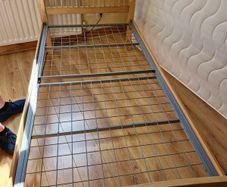 Single bed with Mattress