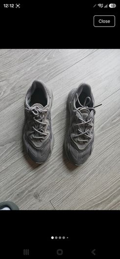 Genuine women's Ozweego trainers UK7.5