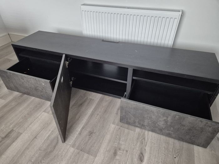 TV Rack