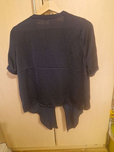 Navy top size 8