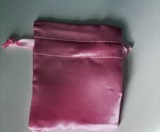 Pack of 20 - Pink satin bags
