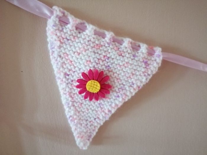 Hand knitted bunting for Baby's room/bedroom & Christmas