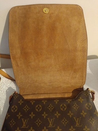 Handbag