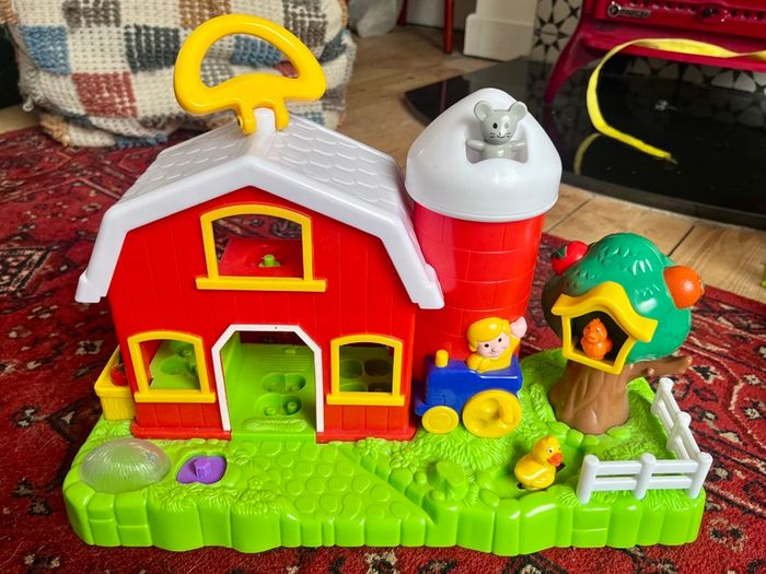 Big Steps Old MacDonald Farm and Tractor playset. For age: 12 months+
