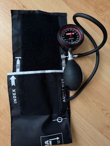 sphygmomanometer