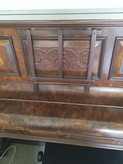 Old piano free to a good home