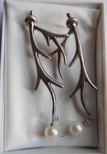 Vintage Sterling Silver 925 Antler Earrings Feature a Unique Branch-like Design Accented with Dangling White Pearls