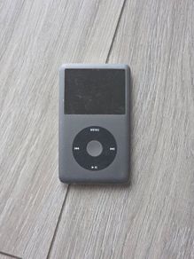 iPod 7th Gen Classic 160gb (Free Post)