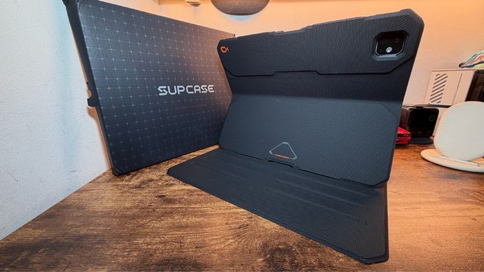 SUPCASE UB AERO SERIES magnetic IPAD 13 pro case with pen holder