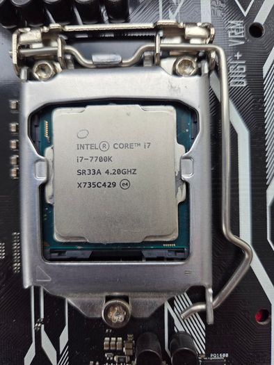 ASUS Prime Z270-A mobo + CPU i7-7700K + Cooler - Pizza Box not included!!