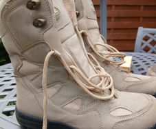 snow boots ladies size 6