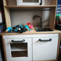 toy kitchen