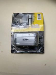 Tronic 12v triple socket : universal cigarette adapter