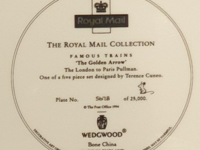 Wedgwood Royal Mail "Golden Arrow" Wall Plate