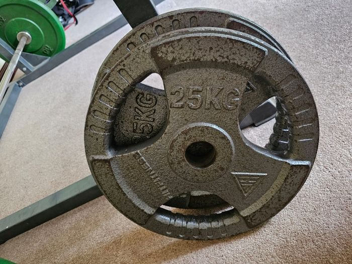 2x25kg cast iron plates for olympic barbell