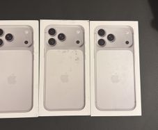 iphone 17 Pro Max 256GB (BLUE /ORANGE/SILVER COLOUR )IRISH STOCK/EU Unlocked Brand New Sealed 1 year Apple Warranty Free Phone Cover and Screen Protector RECEIPT