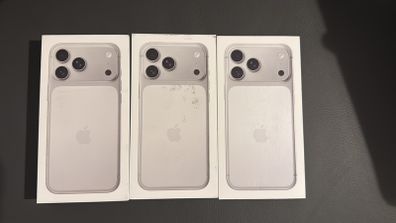iphone 17 Pro Max 256GB (BLUE /ORANGE/SILVER COLOUR )IRISH STOCK/EU Unlocked Brand New Sealed 1 year Apple Warranty Free Phone Cover and Screen Protector RECEIPT