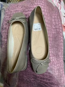 Clarks metallic leather ballet pumps - size 4