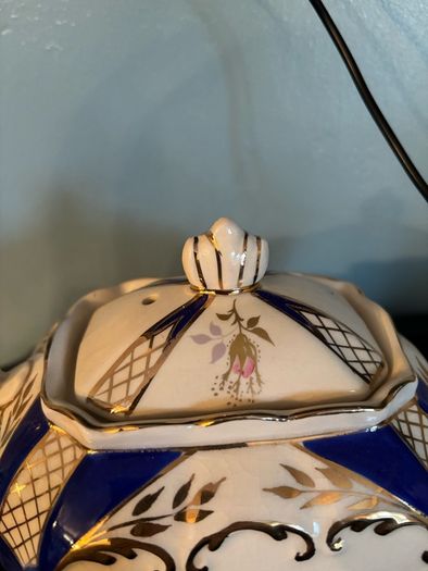 Sadler Teapot