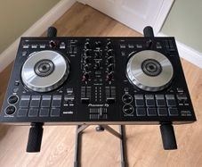 Pioneer DDJ-SB3 DJ Controller