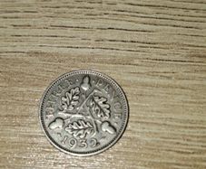 Great Britain UK 1932, 3 Pence/Threepence, George V, Silver Coin - free standard postage