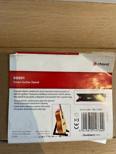 Chord SGS01 Folding Guitar Stand. Acoustic or Electric Guitar