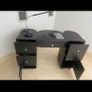 manicure table and 2 chairs Image 2