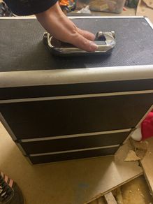 hairdressing box on wheels