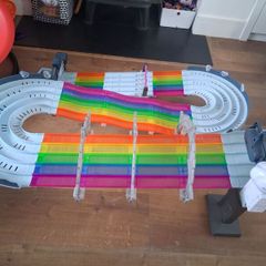 Mariokart hot wheels track and 17 cars