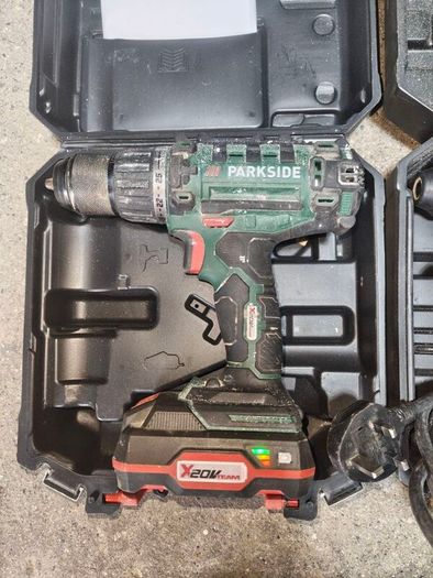cordless driller and Hammer drill, still on warranty Bills available