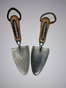 2 Mini Gardening Trowels (Thank You Gifts)