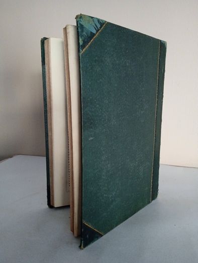 Portraits of Illustrious Personages of Great Britain: Engraved from Authentic Pictures in the Galleries of the Nobility and the Public Collections of the Country with Biographical and Historical Memoirs of their Lives and Actions (Vol. II) by Edmund Lodge