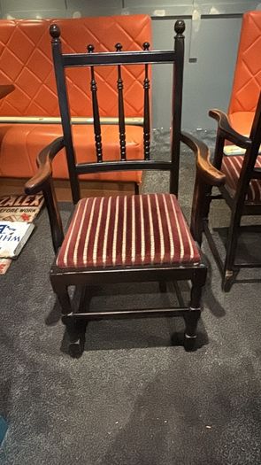 Antigue spindle carver chair
