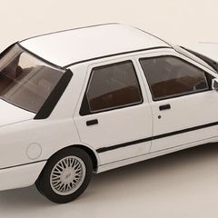 Ford Sierra Cosworth 1988 1/18 New In Box