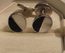 Vintage 925 Sterling Silver Mother of Pearl and Onyx Face Cufflinks with Chain Link