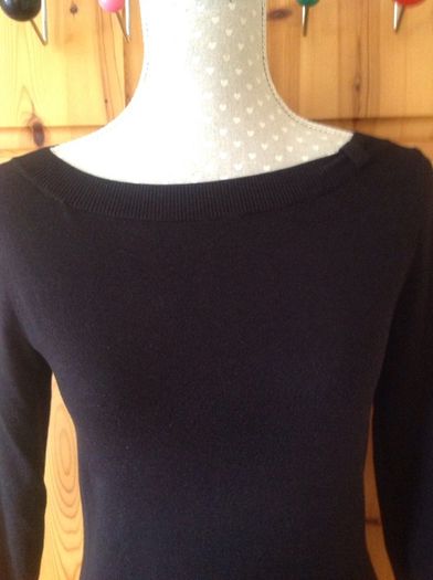 Size S Black Fine Knit Jumper
