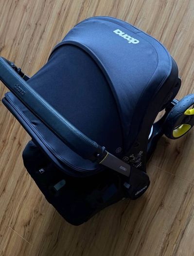 Doona Stroller + isofix