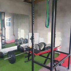 Gym equipment/Squat rack/Barbell/Weights