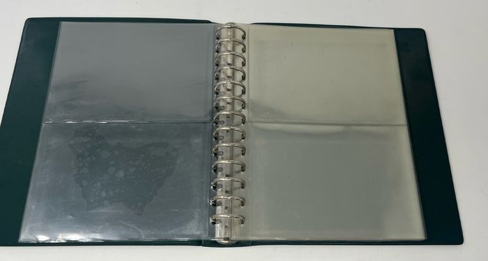 3 X LIndner 13-ring Gren padded ring binder made of high quality leatherette material with 15 pages suitable for postcards/ notes/ stock card. Album size 200 x 235 mm. Lindner Mufti-Collect. Pack of 10. No 1330 .1 pockets per side. (Stamp Accessories)