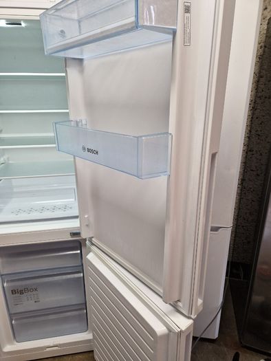 Boshe fridge freezer