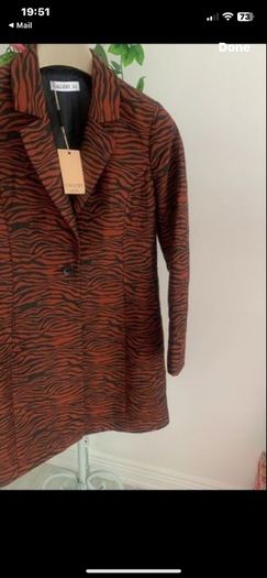 jacket Bnwt gallery jacket 8/10 rust animal print
