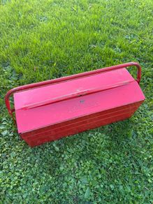 Vintage Cantilever Red Metal Toolbox Kennedy Ireland