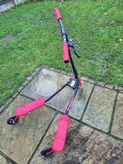 Kids flicker scooter