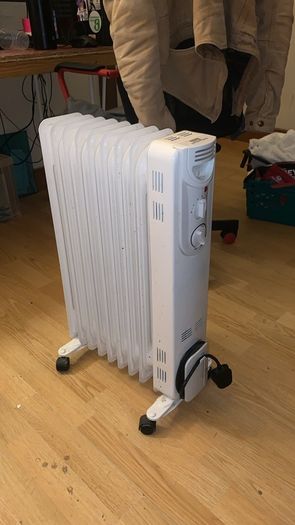 2kW Oil-Filled Radiator Heater